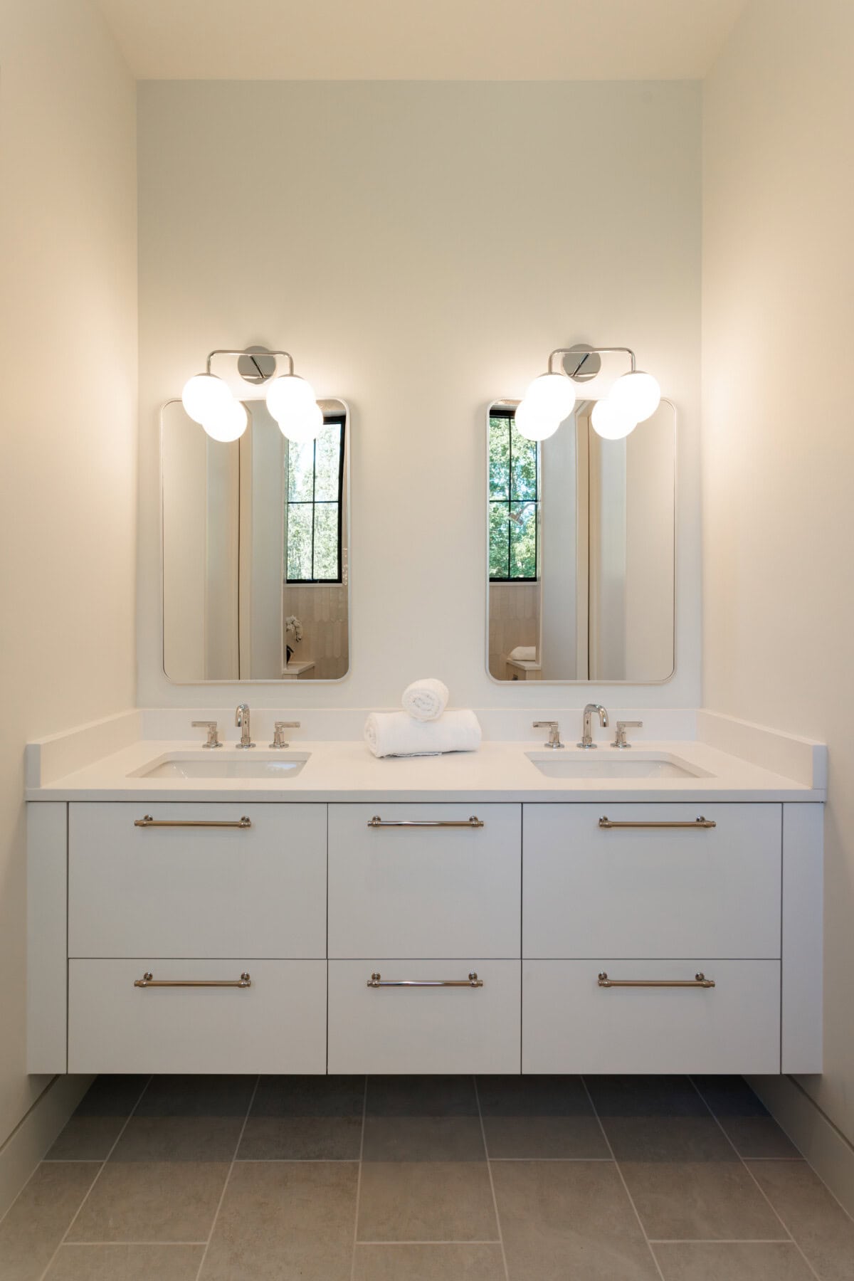 Lowell's Portfolio image